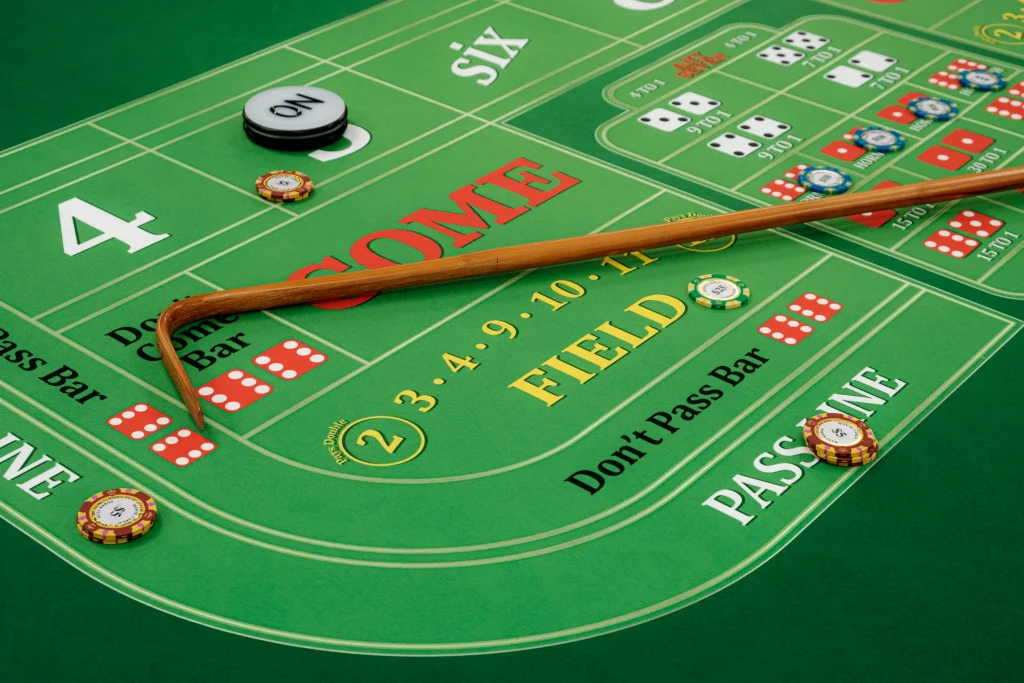 Hvordan vi rangerer norske craps casinoer